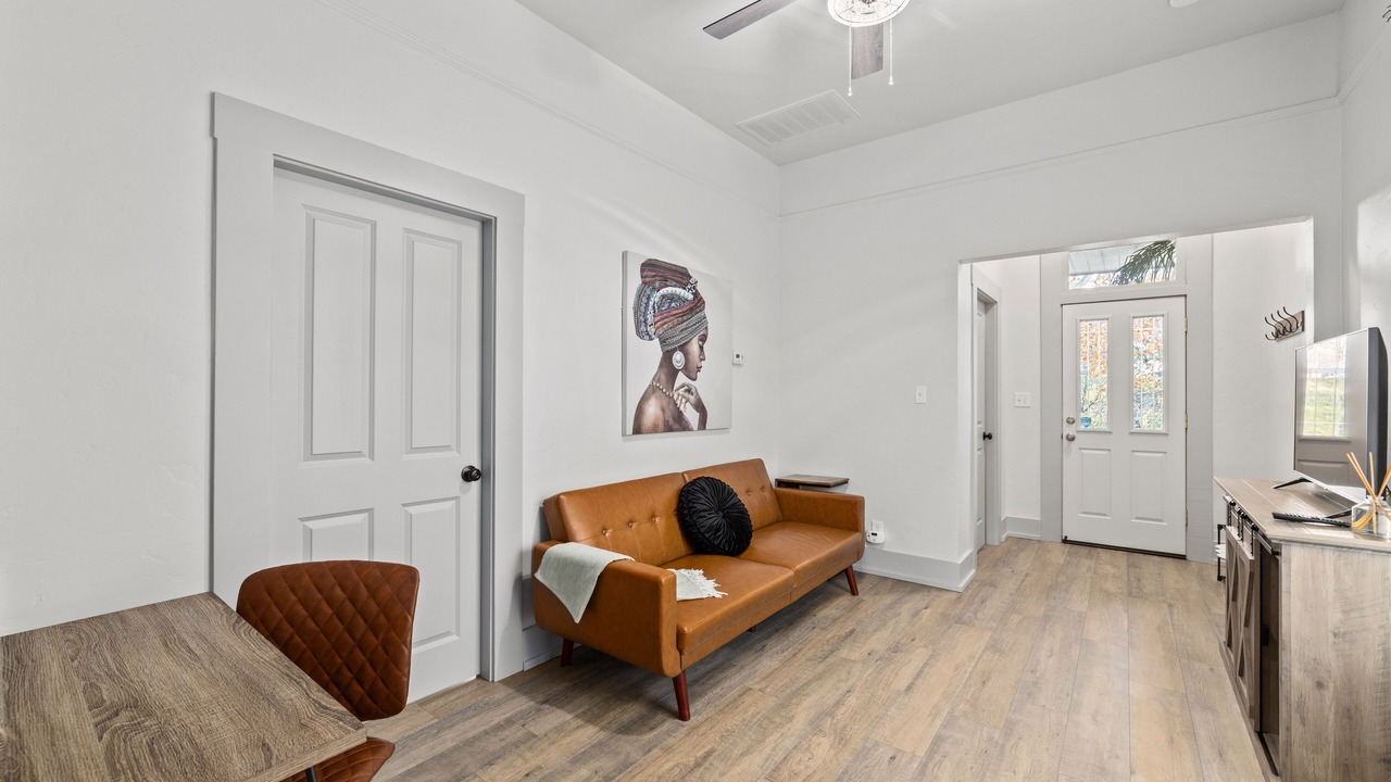 Photo of Bedroom in Land Park
