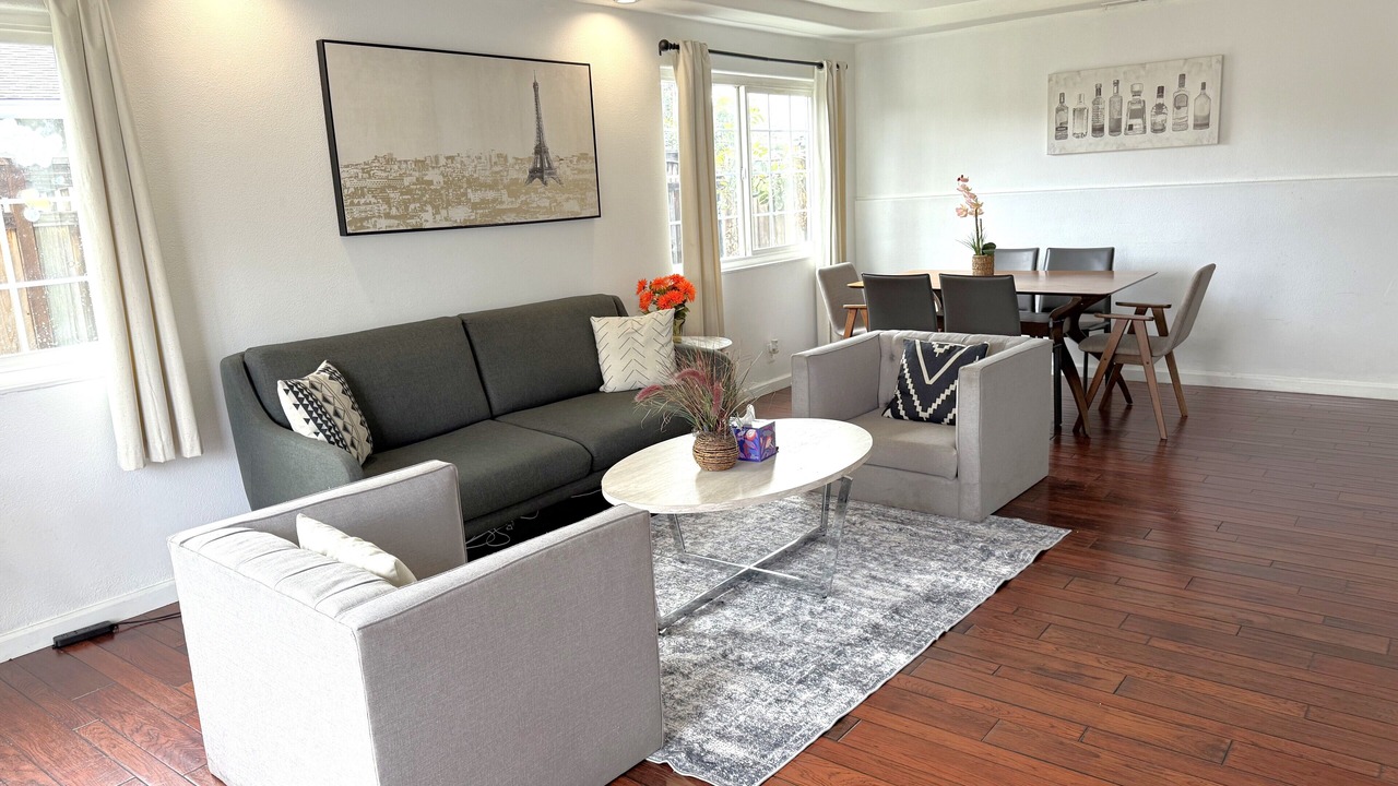 Photo of Livingroom in South Sundale