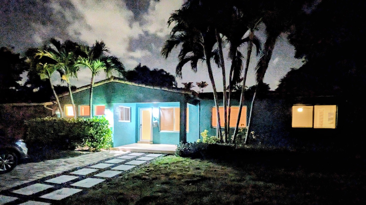 Photo of Outdoor in Poinsettia Heights