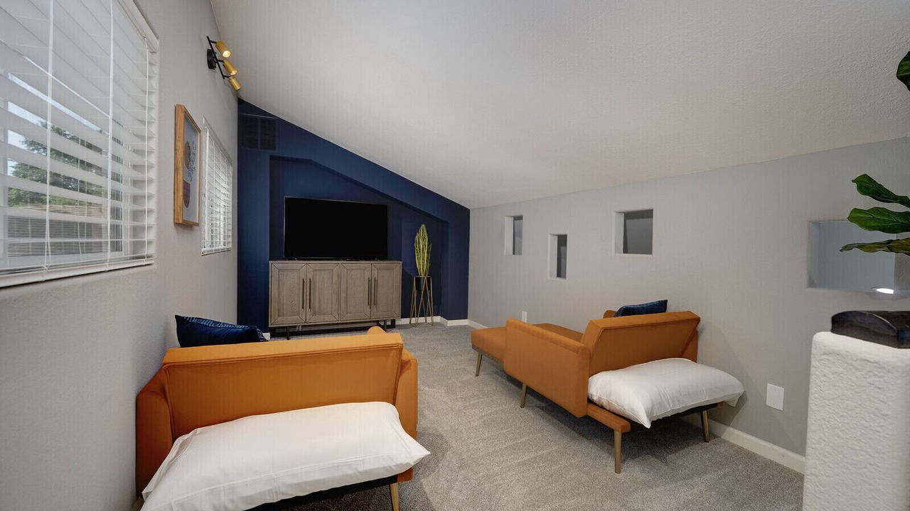 Photo of Livingroom in Southeastern Sacramento