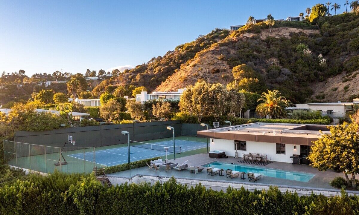 Photo of Others in Trousdale Estates