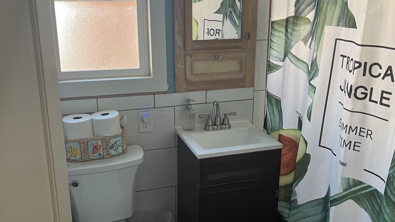 Photo of Bathroom in Salinas