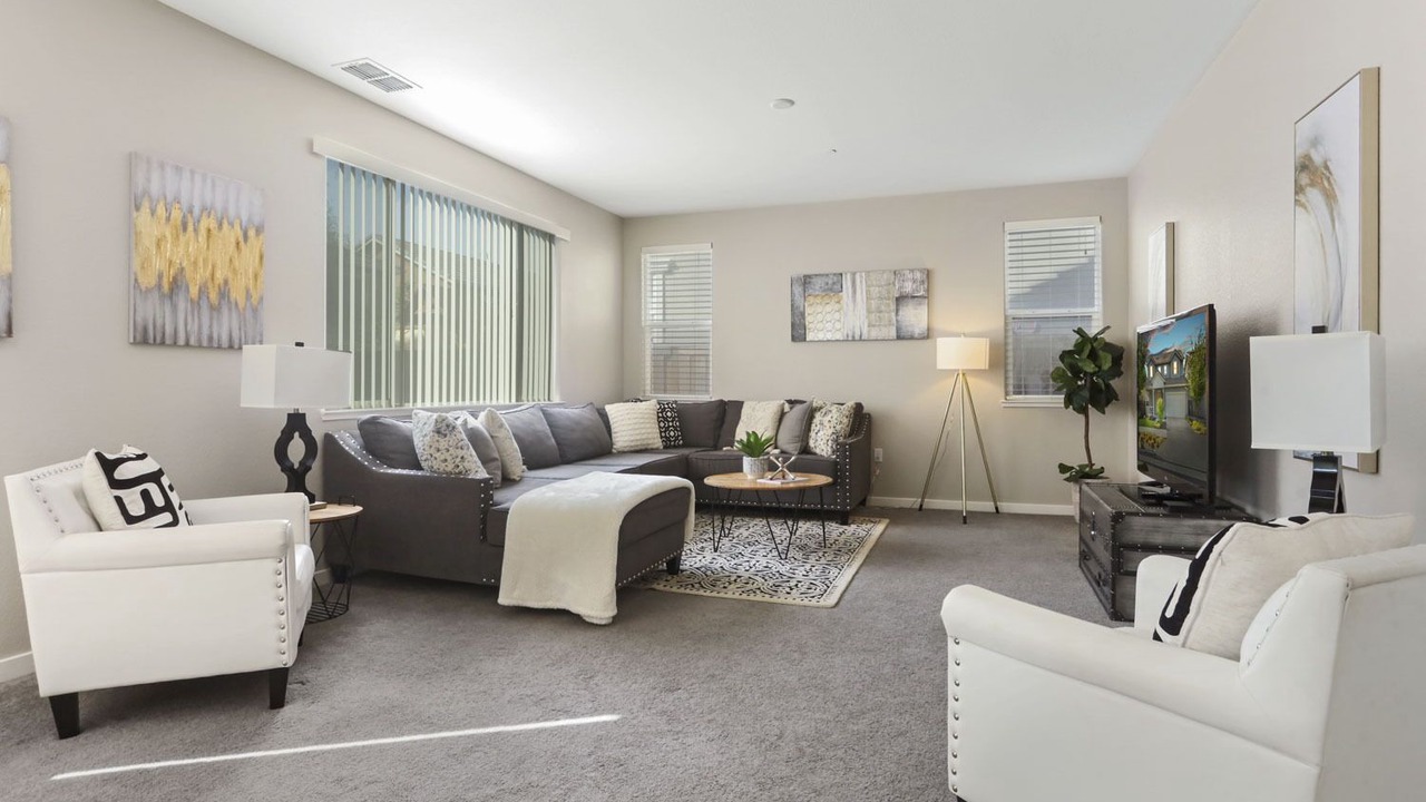 Photo of Livingroom in Lathrop