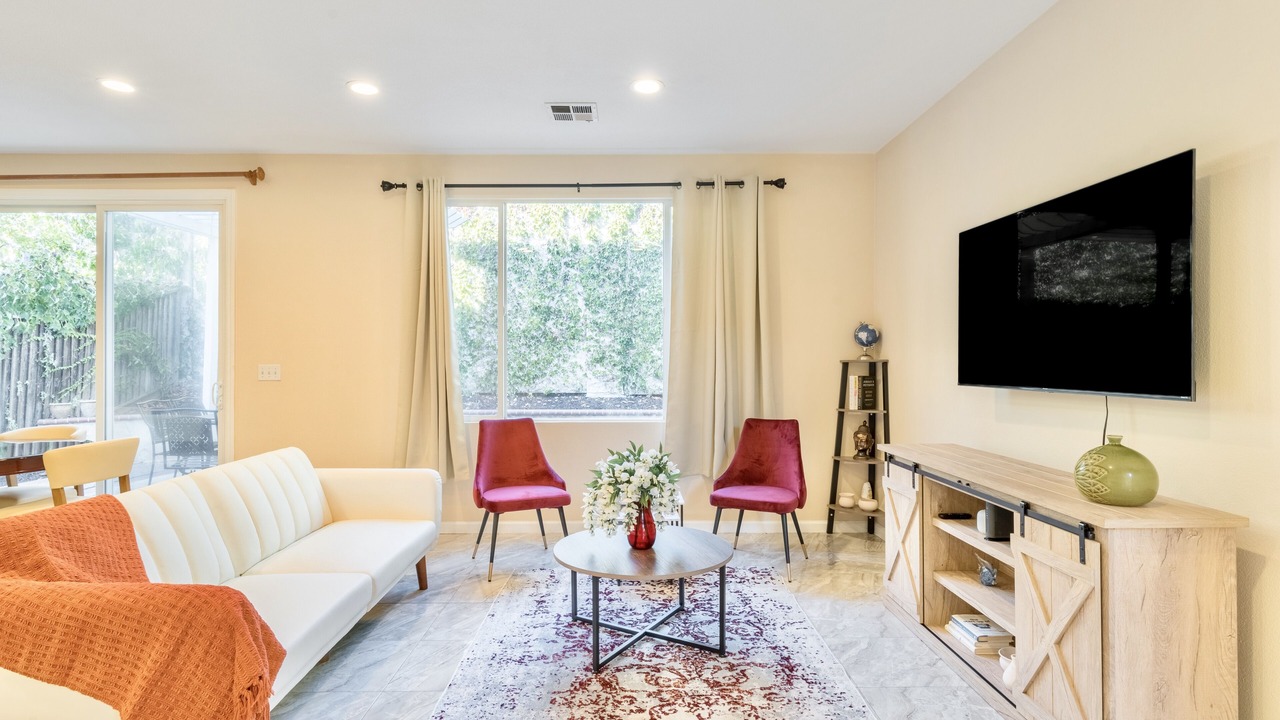 Photo of Livingroom in Union City