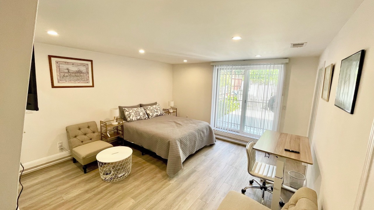 Photo of Bedroom in Outer Mission