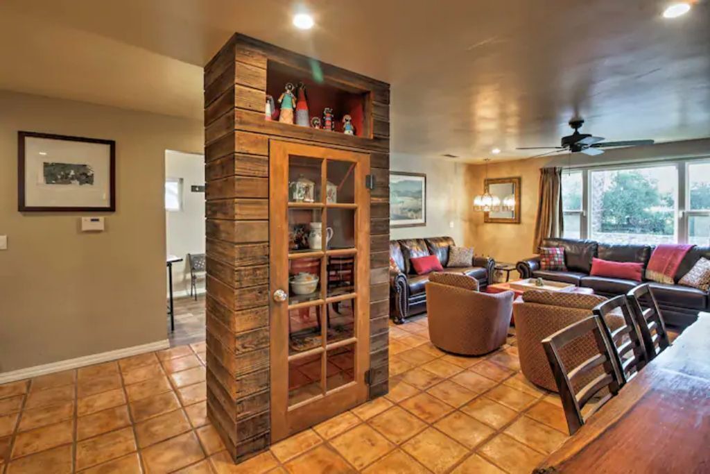 Photo of Livingroom in Sonoma