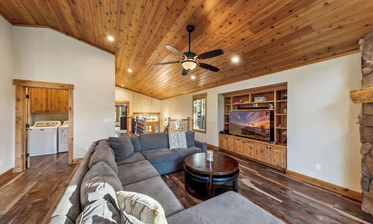 Photo of Livingroom in Tahoe Paradise