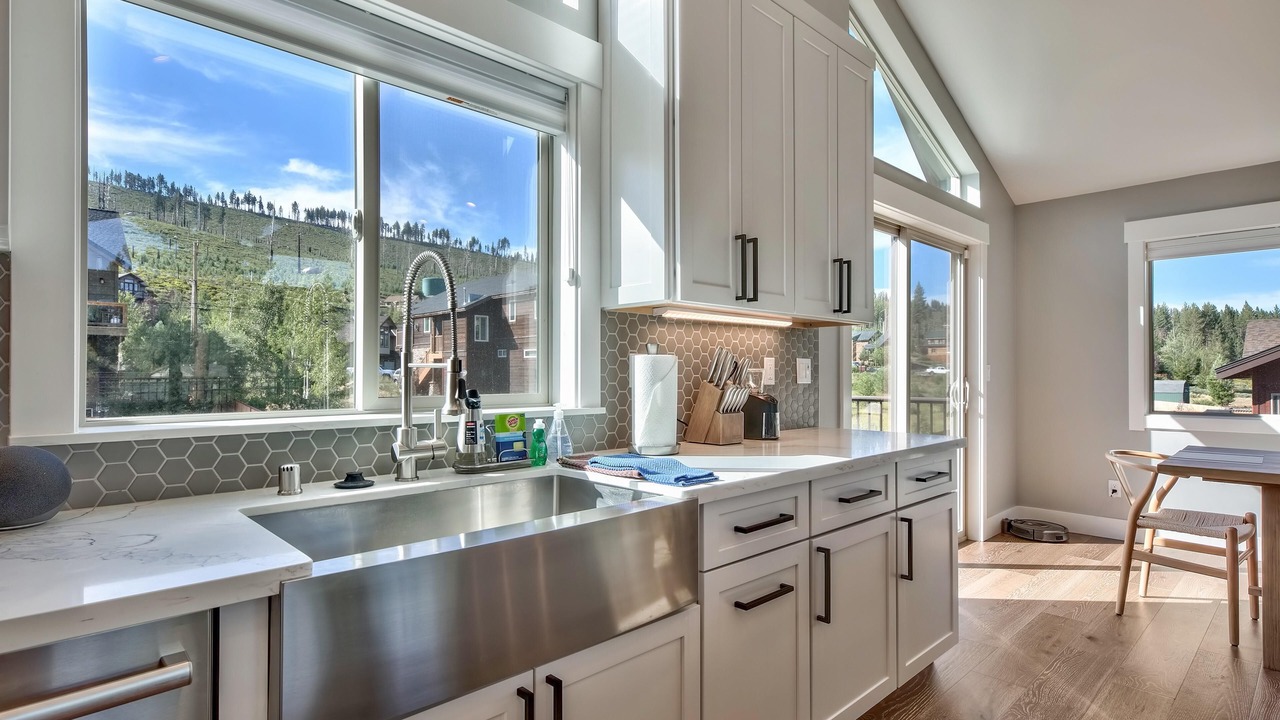 Photo of Kitchen in Mountain View Estates