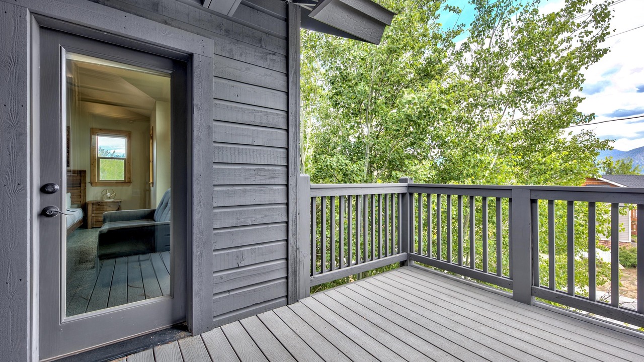 Photo of Patio Balcony in Mountain View Estates