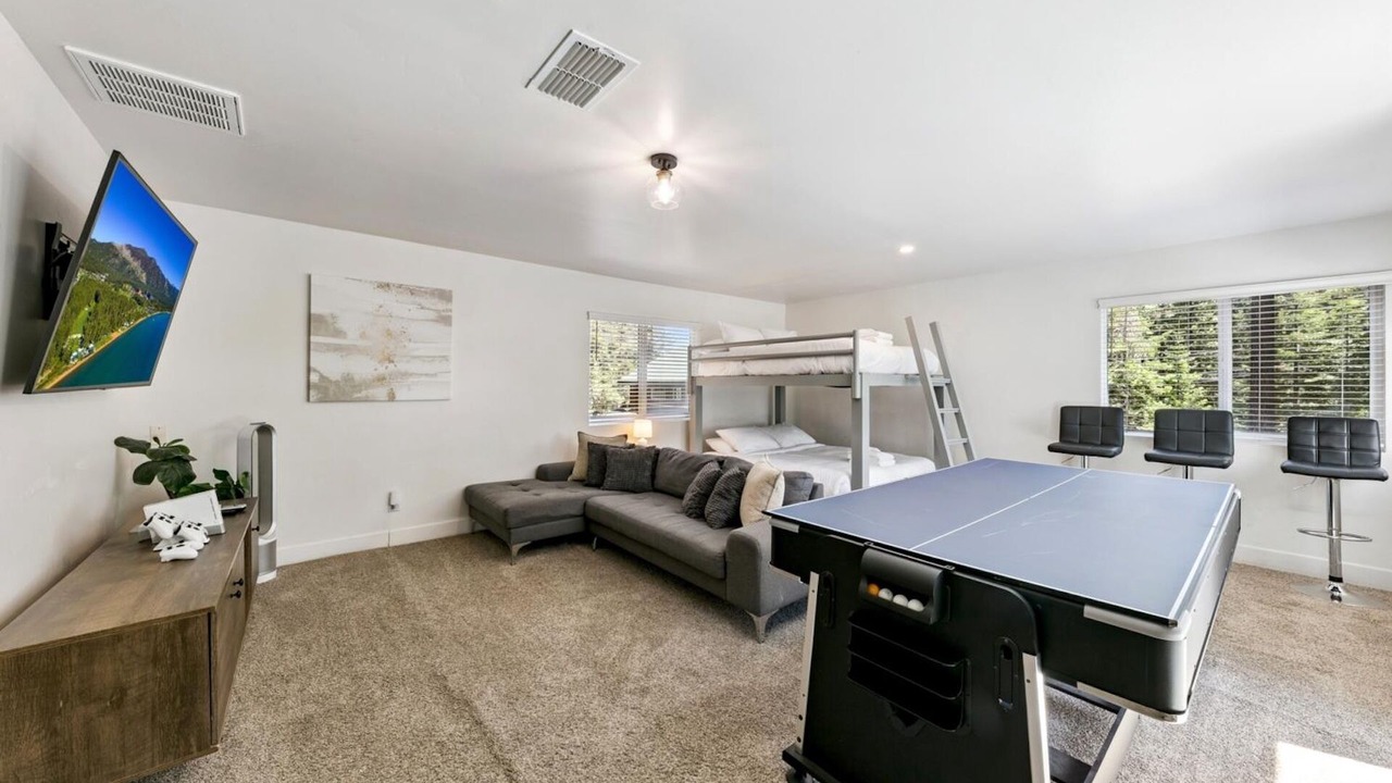 Photo of Bedroom in North Upper Truckee