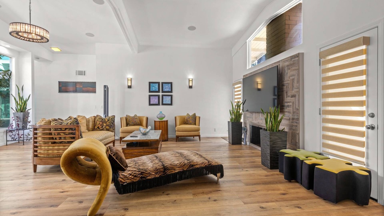 Photo of Livingroom in Huntington Beach