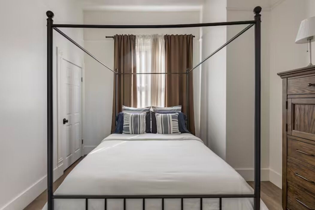 Photo of Bedroom in Logan Heights