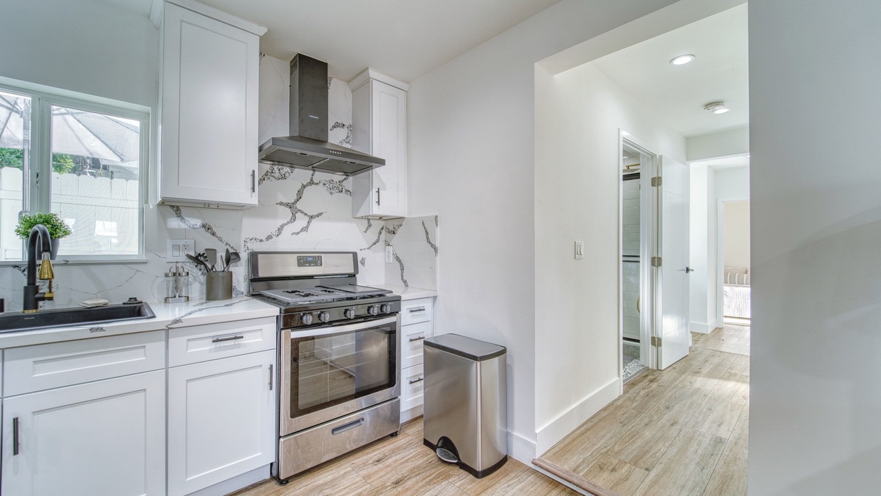 Photo of Kitchen in Reseda