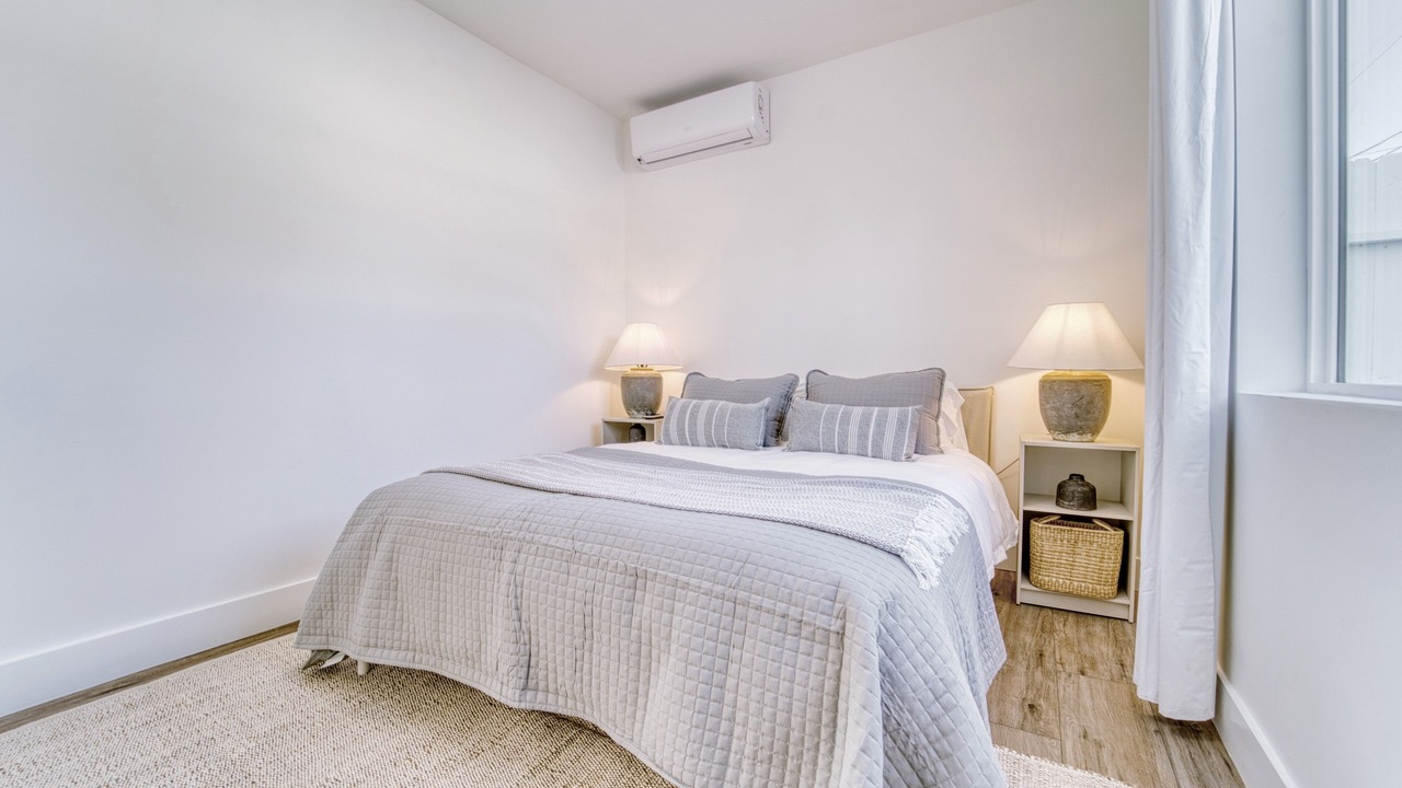 Photo of Bedroom in Reseda