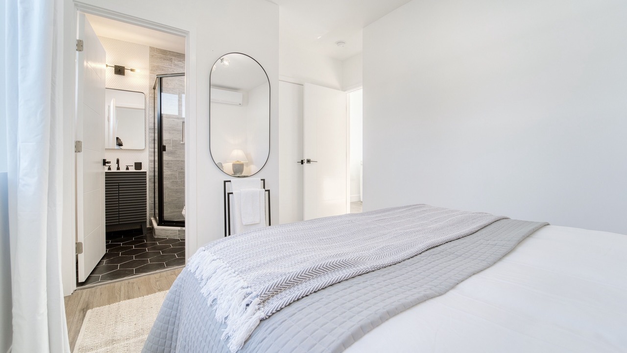 Photo of Bedroom in Reseda