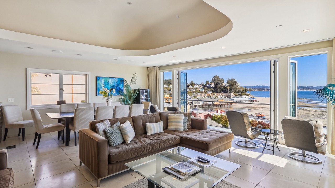 Photo of Livingroom in Capitola