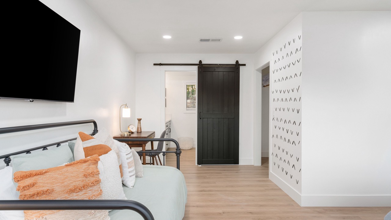 Photo of Bedroom in Loomis