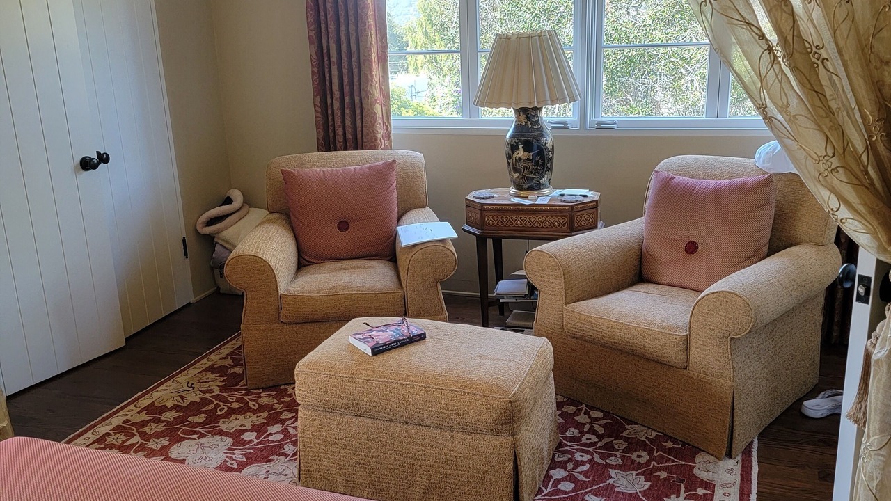 Photo of Livingroom in Upper East