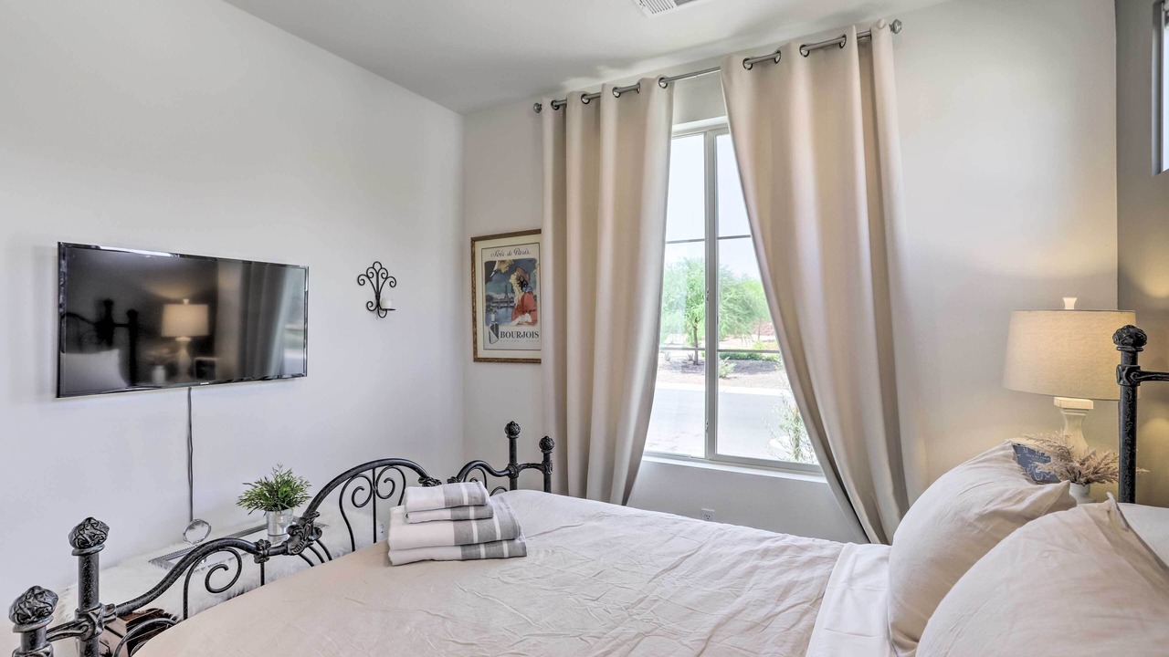Photo of Bedroom in Indio
