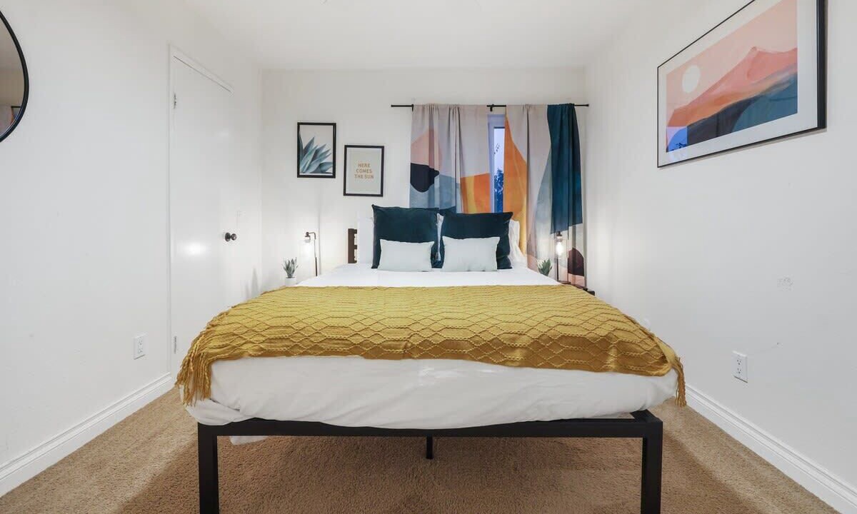 Photo of Bedroom in Poway