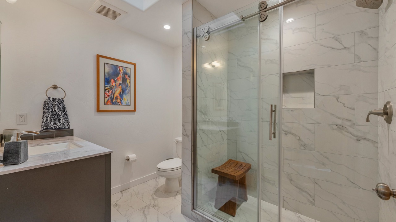 Photo of Bathroom in Occidental
