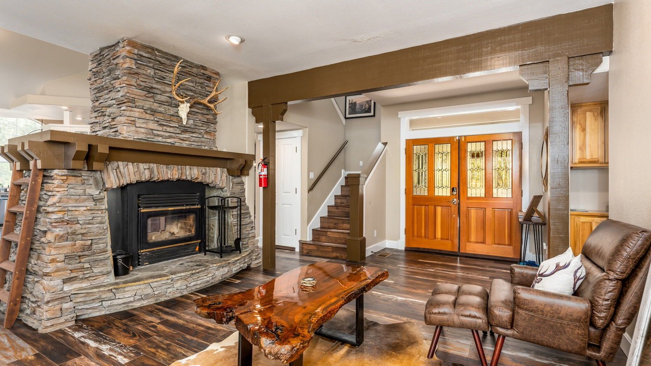 Photo of Livingroom in Coarsegold