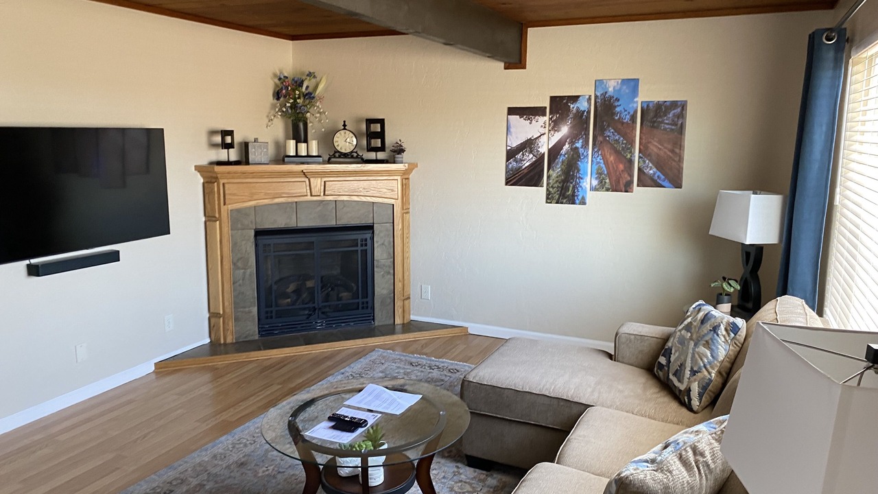 Photo of Livingroom in Arcata