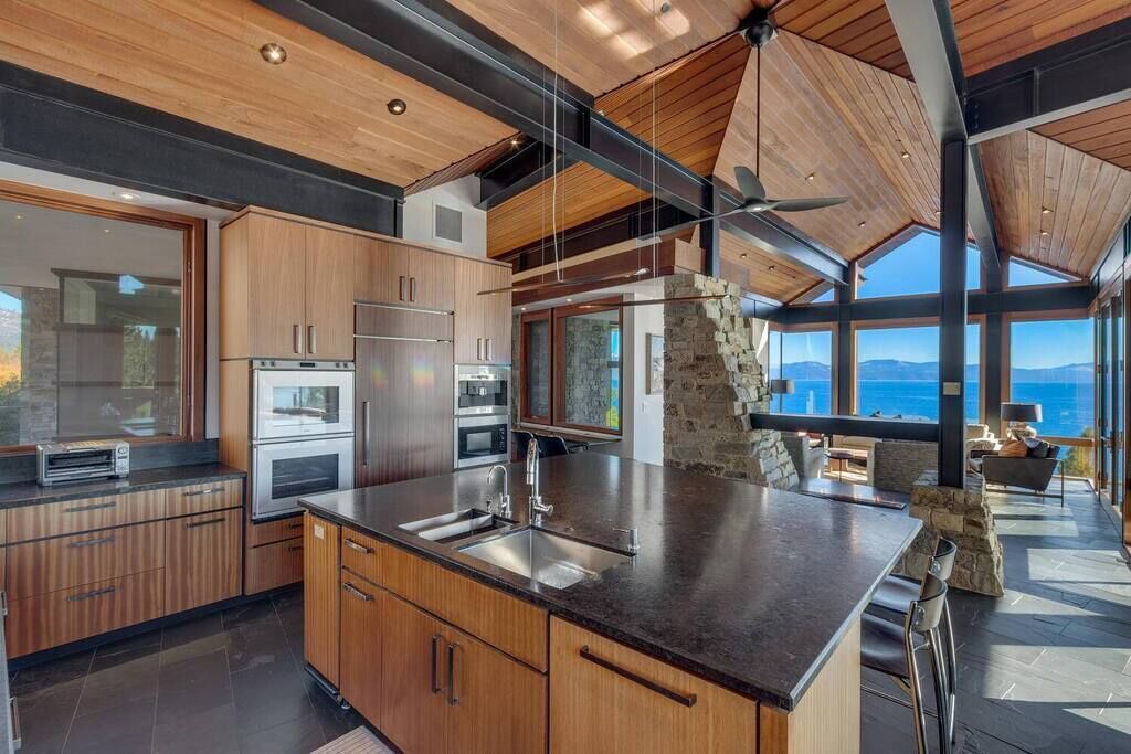 Photo of Others in Tahoe Vista