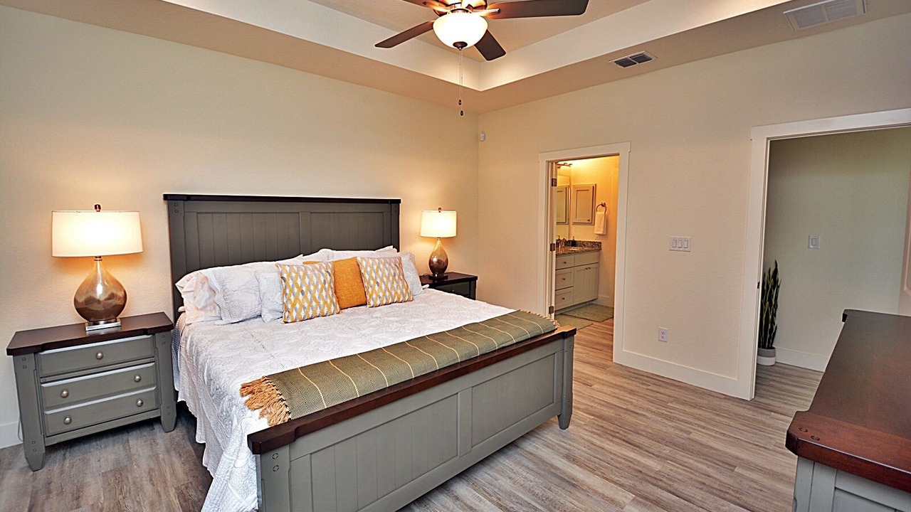 Photo of Bedroom in Canyon Lake
