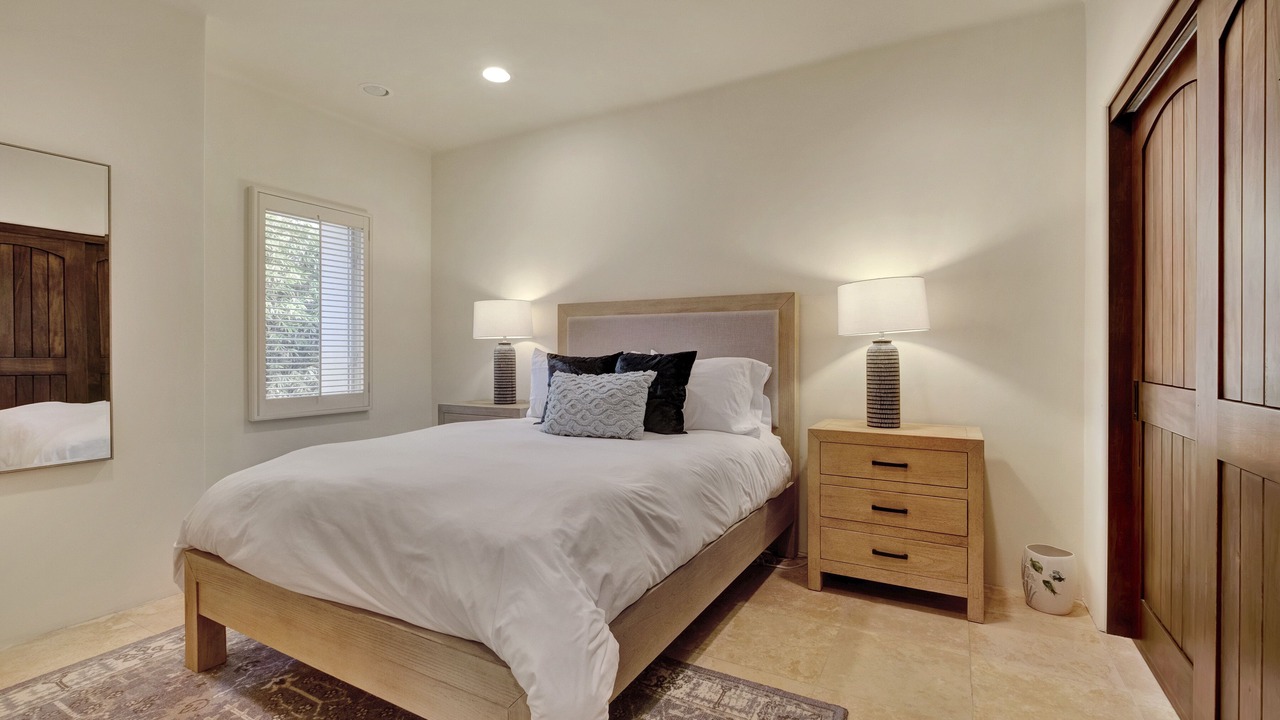 Photo of Bedroom in Waterfront
