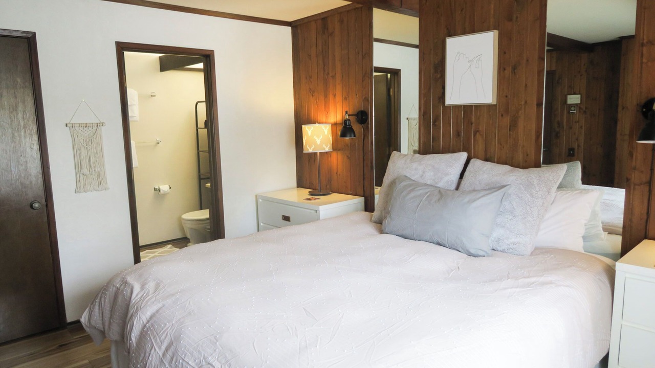 Photo of Bedroom in Majestic Pines