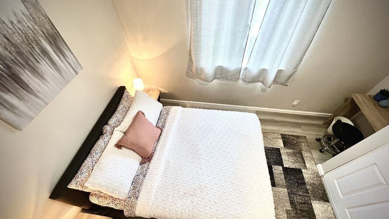 Photo of Bedroom in Willow Glen