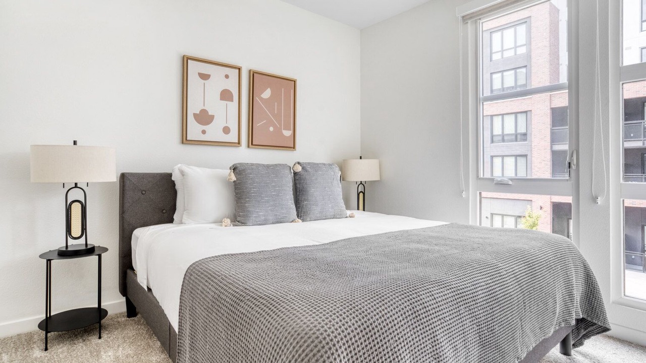 Photo of Bedroom in Emeryville