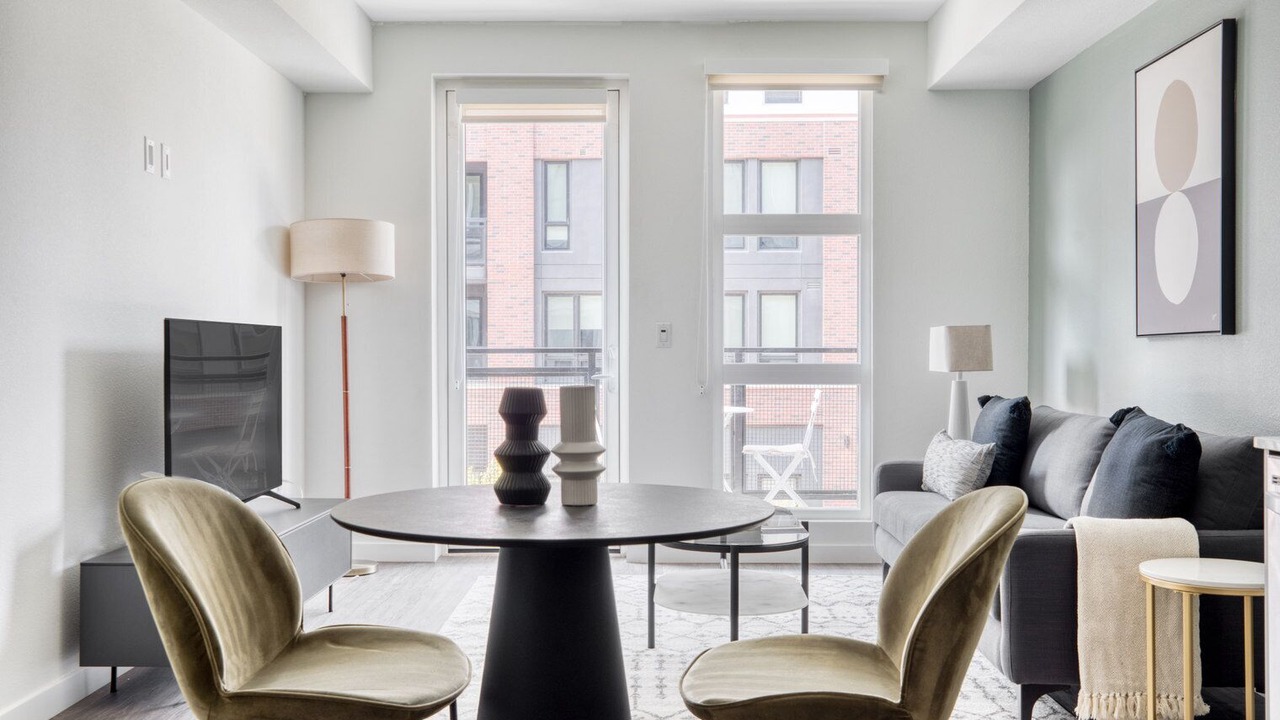 Photo of Livingroom in Emeryville