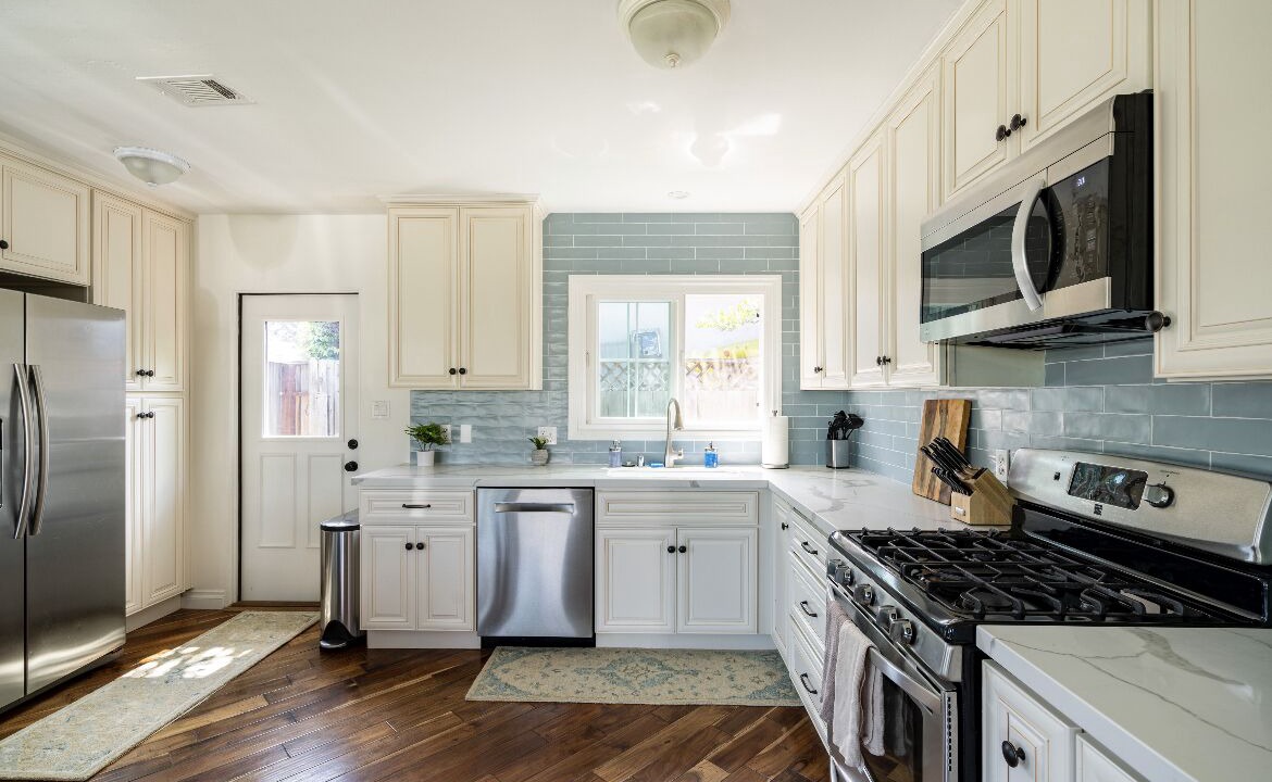 Photo of Kitchen in Loma Portal