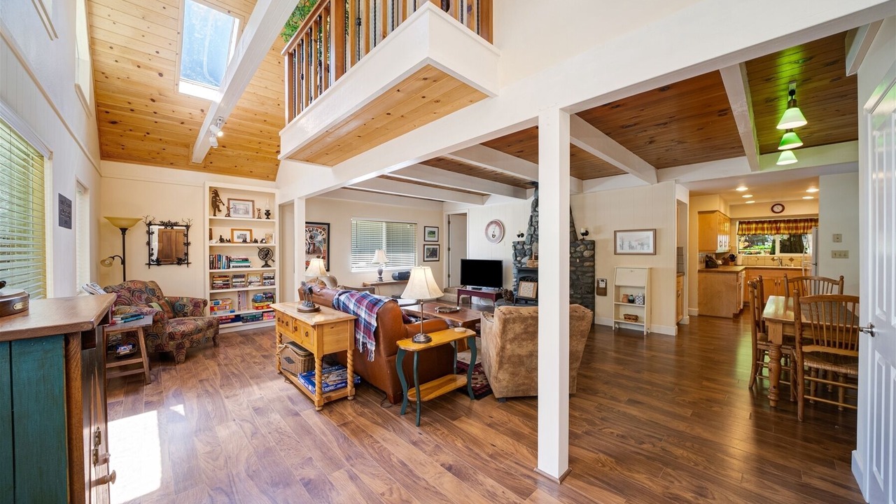 Photo of Bedroom in Graeagle