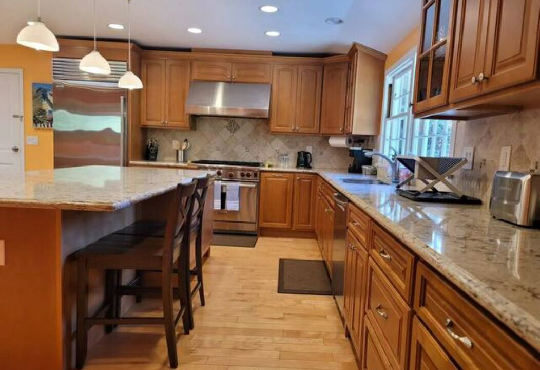 Photo of Kitchen in Los Altos Hills