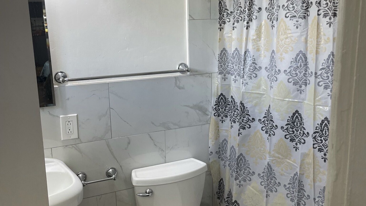 Photo of Bathroom in Central Sacramento