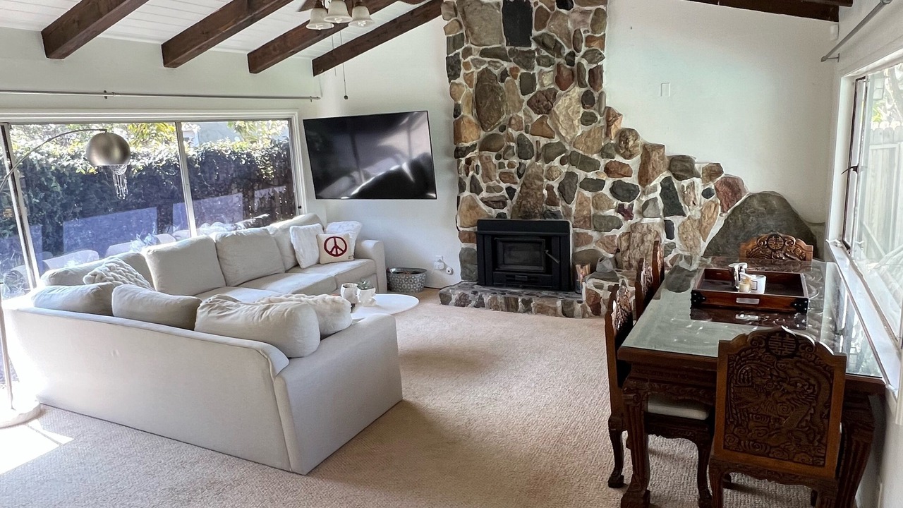 Photo of Livingroom in South Laguna