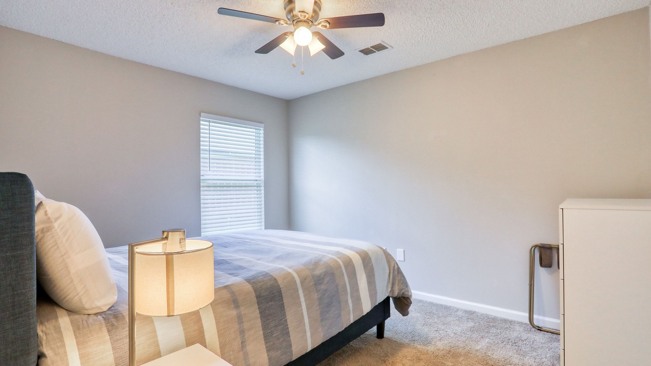 Photo of Bedroom in Sandalwood