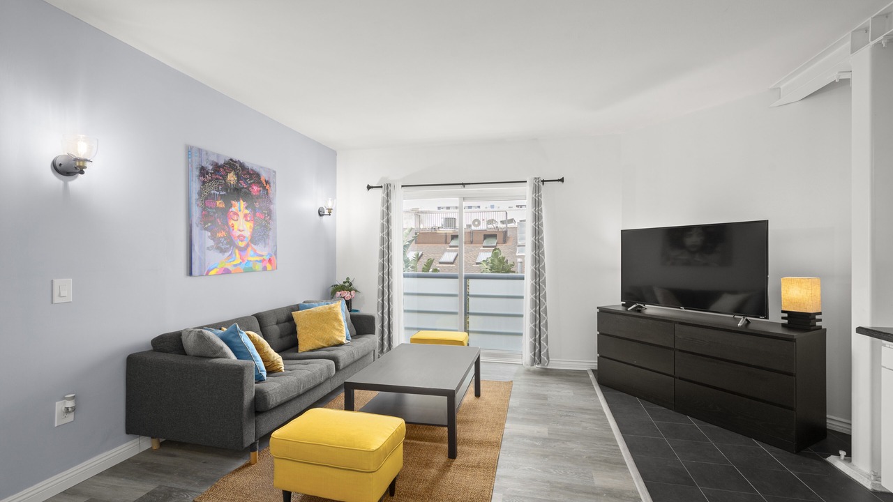 Photo of Livingroom in Cortez Hill