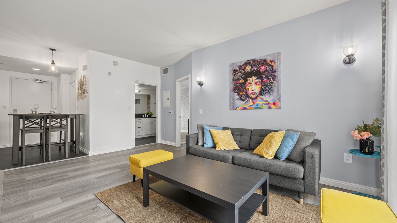 Photo of Livingroom in Cortez Hill