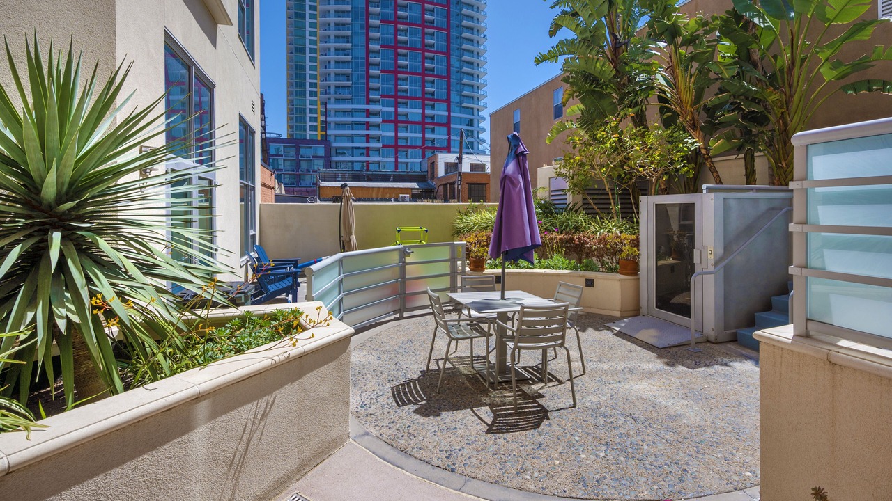 Photo of Outdoor in Cortez Hill