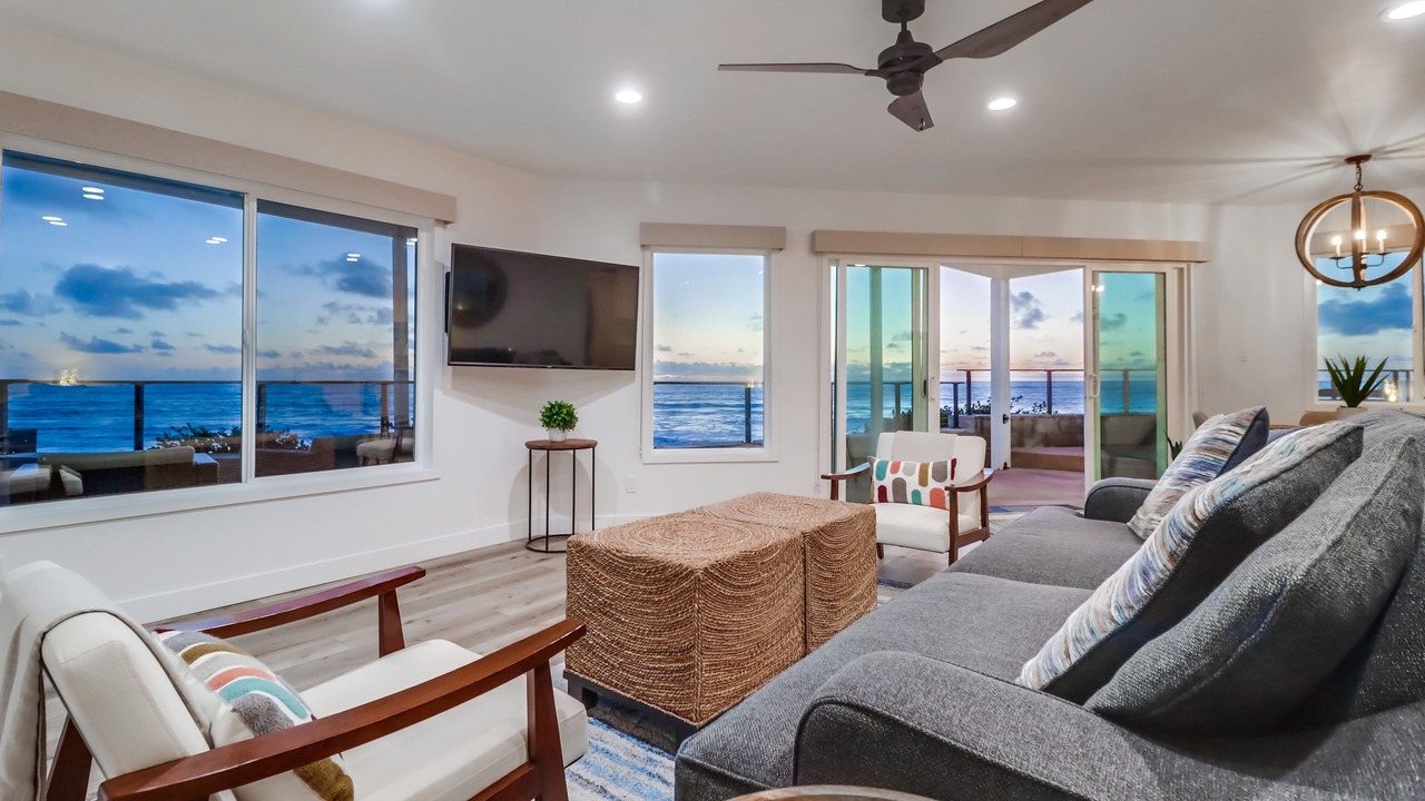 Photo of Livingroom in Ocean Beach