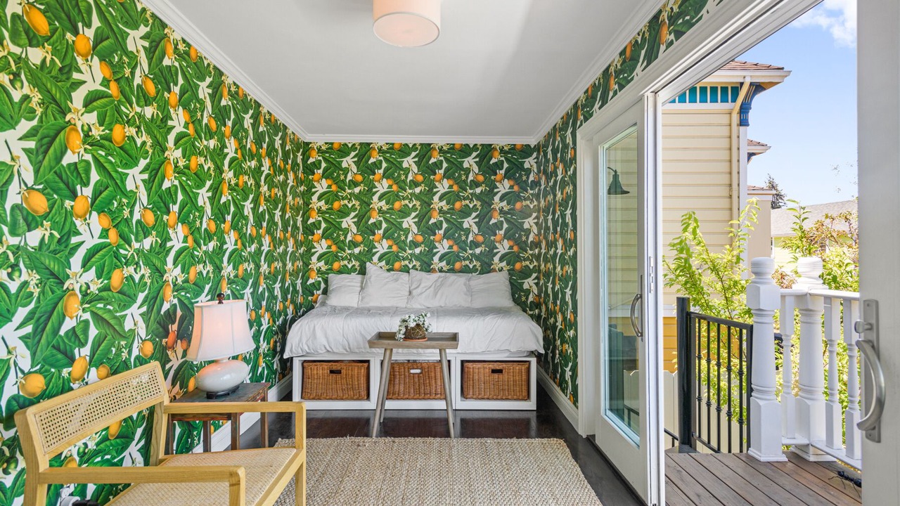 Photo of Bedroom in West Alameda