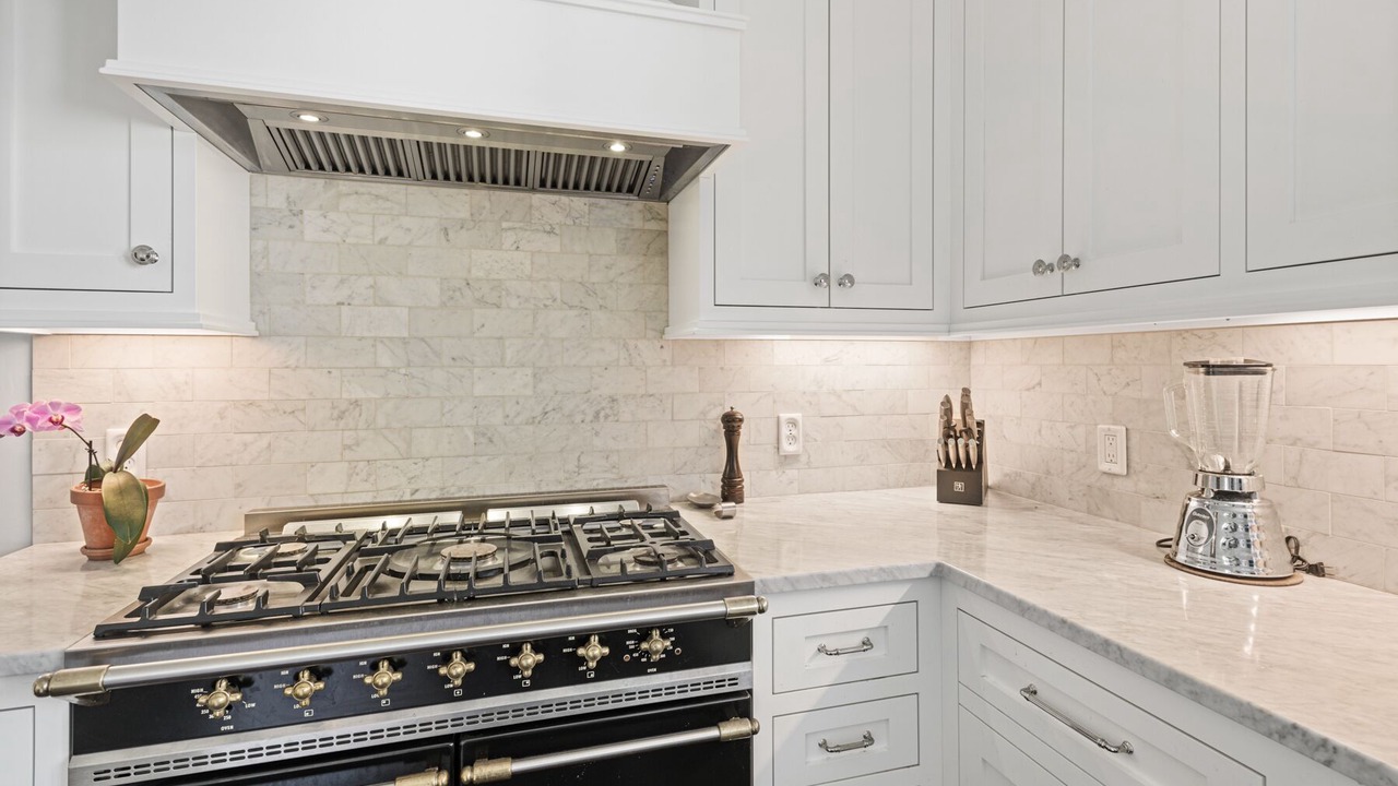 Photo of Kitchen in West Alameda