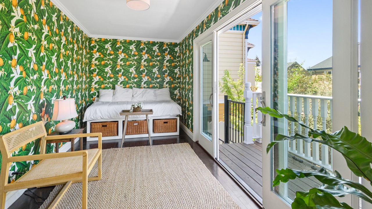 Photo of Bedroom in West Alameda