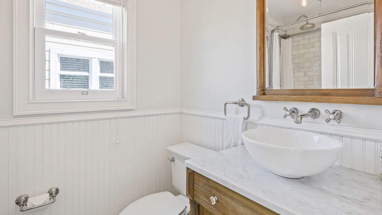 Photo of Bathroom in West Alameda