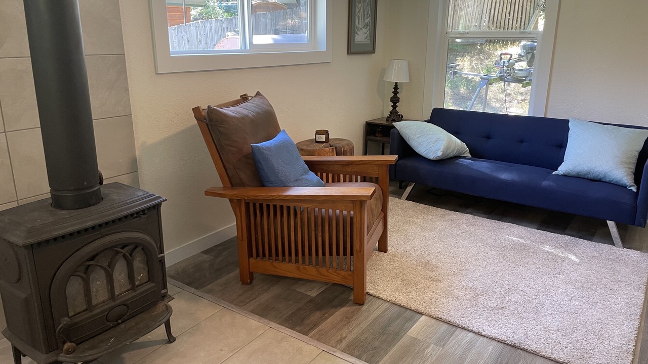 Photo of Livingroom in Dunsmuir