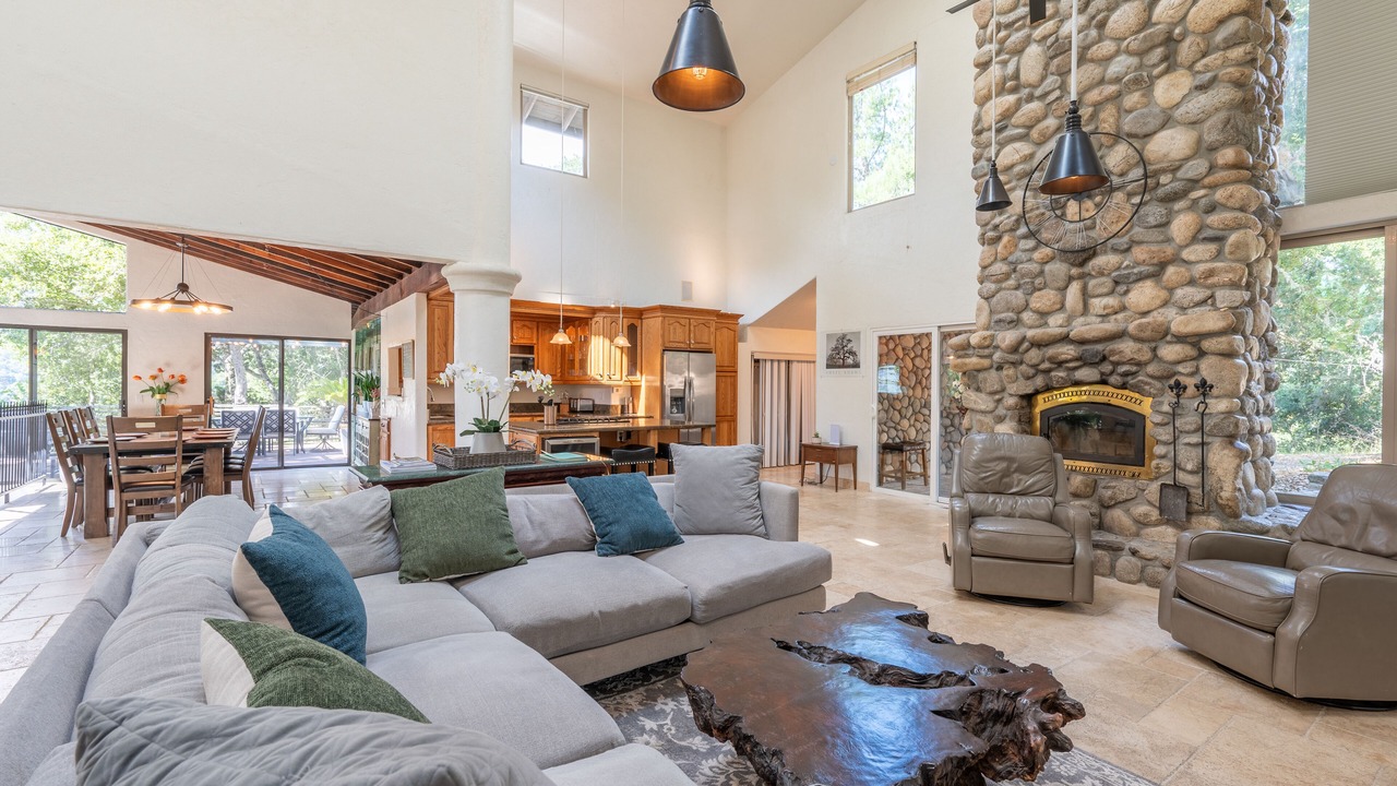 Photo of Livingroom in Carmel Valley